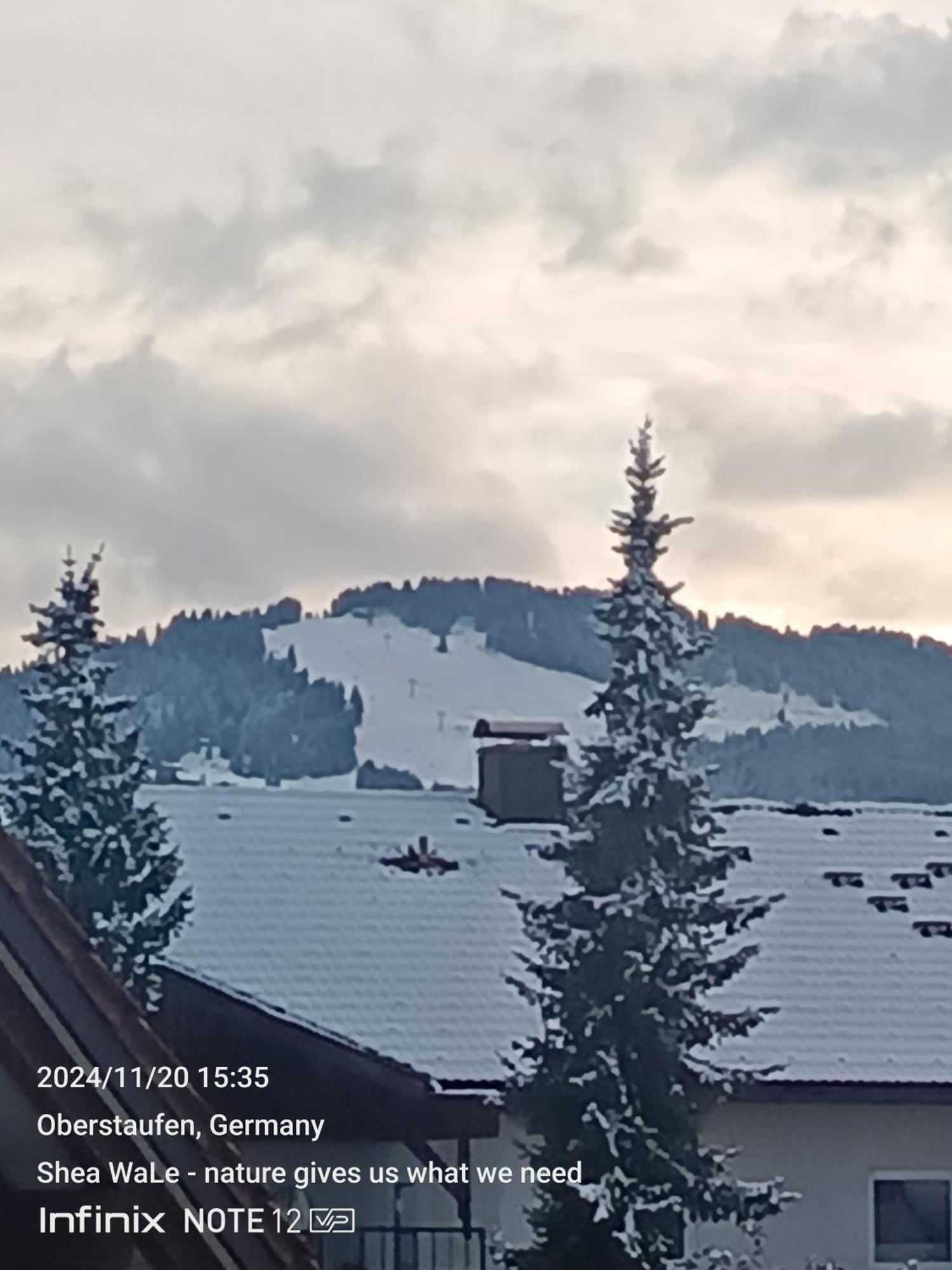 Allgaeu Vibes - Fusslaeufige Erreichbarkeit Vom Bahnhof, Mit Aussicht, Wettergeschuetzter Balkon Oberstaufen Exterior photo