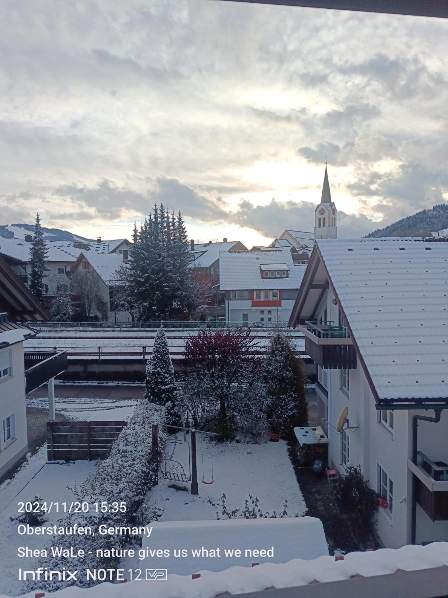 Allgaeu Vibes - Fusslaeufige Erreichbarkeit Vom Bahnhof, Mit Aussicht, Wettergeschuetzter Balkon Oberstaufen Exterior photo